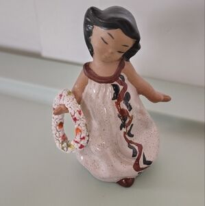 Vintage Bee B Of Hawaii Redware Girl Holding A Lei Signed Figurine